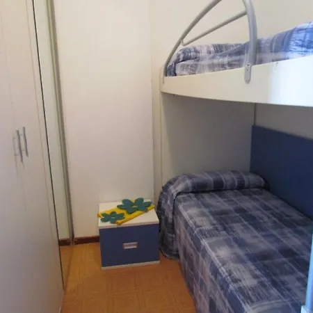 Διαμέρισμα Beachfront Lido Dei Pini - Airco - Private Parking - Place *