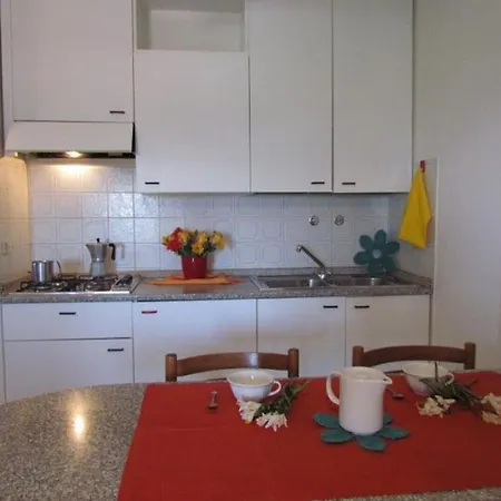 Beachfront Lido Dei Pini - Airco - Private Parking - Place Apartman Bibione